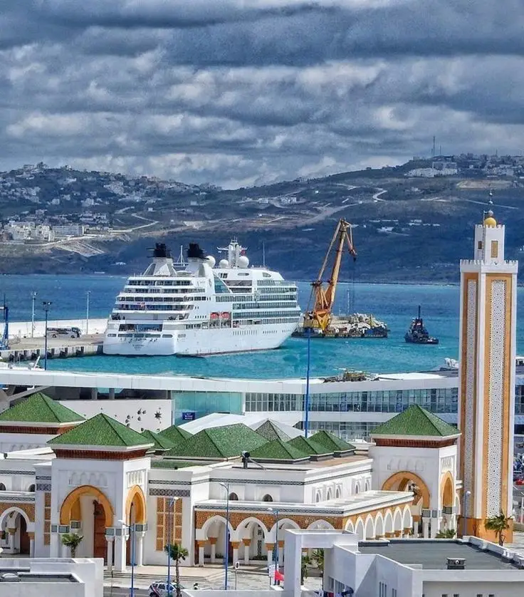 How to Move Around Tangier: Taxis, Buses, Rentals, and More